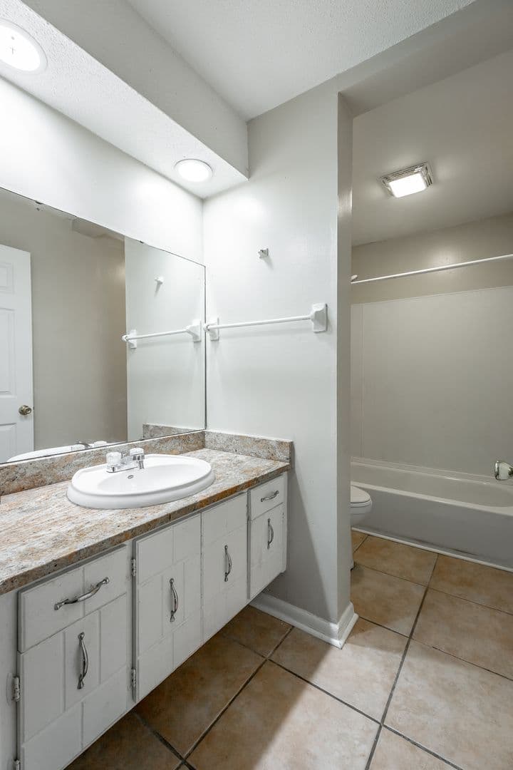 Chattanooga Apartment: 2414 Lyndon Ave