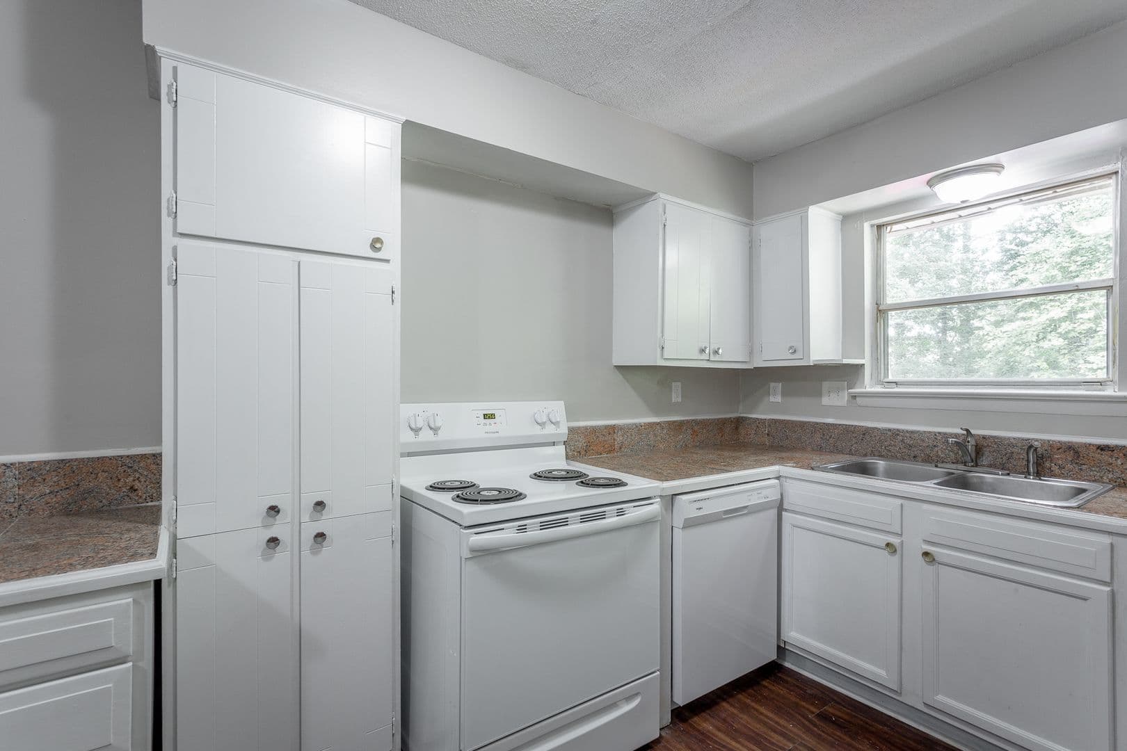 Chattanooga Apartment: 1407 Mana Lane