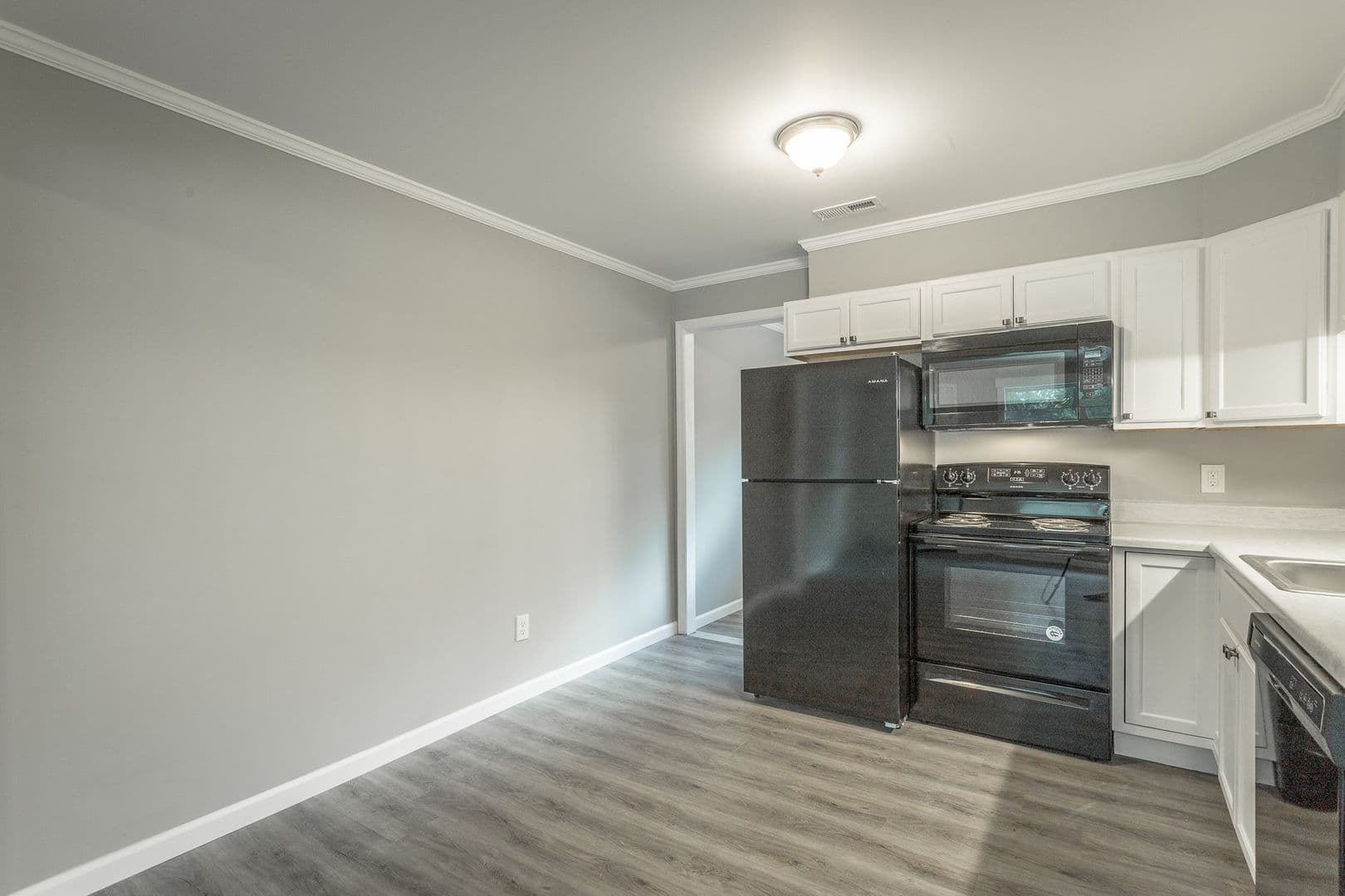 Chattanooga Apartment: 3204 Harrison Pike