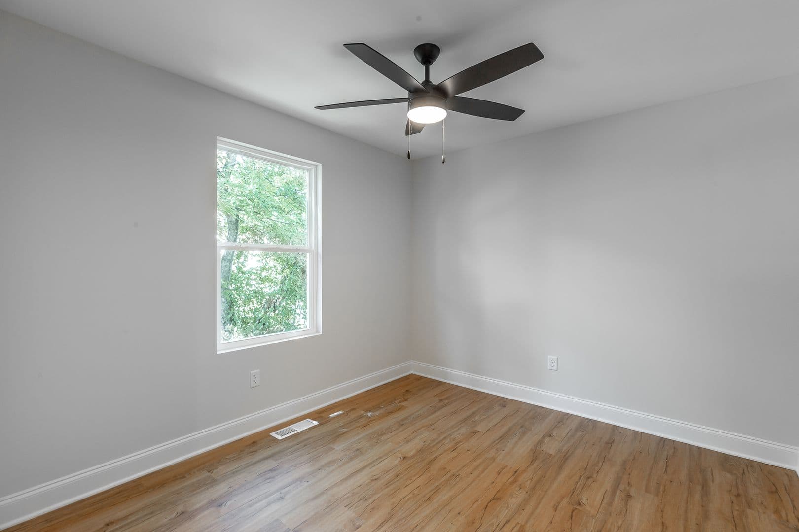 Chattanooga Apartment: 1801 S Lyerly Street