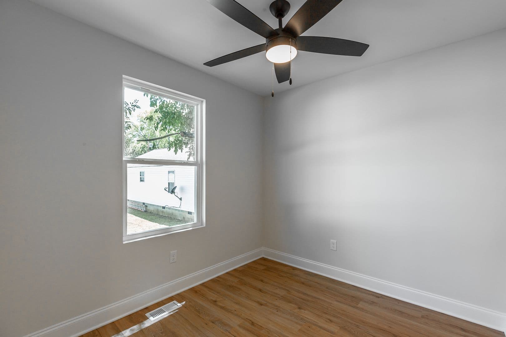 Chattanooga Apartment: 1801 S Lyerly Street