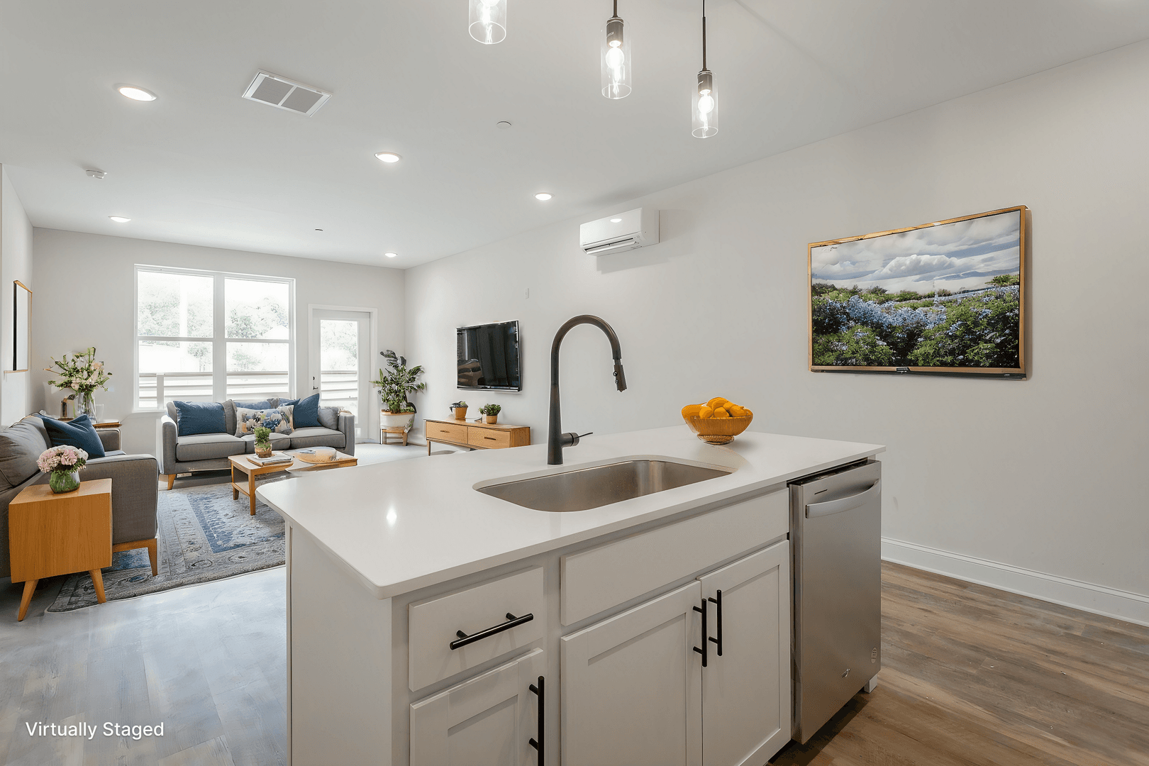 Chattanooga Apartment: 2318 E Main St