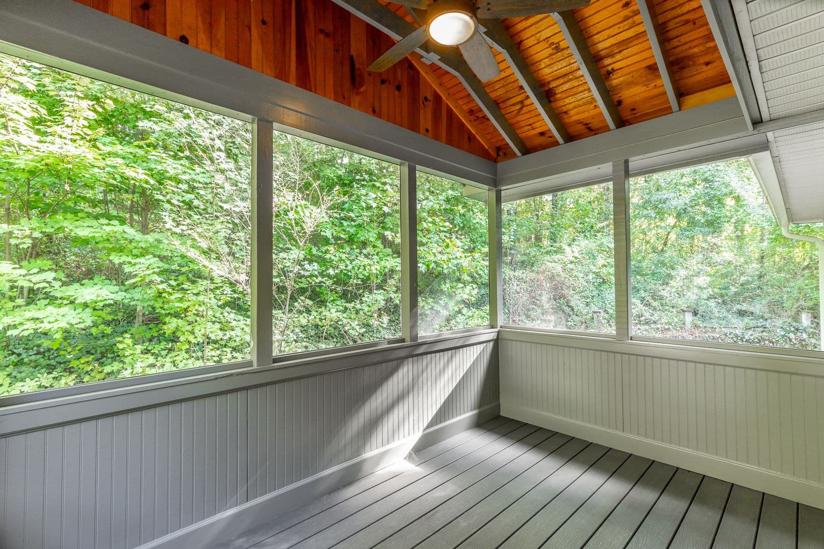 Chattanooga House: 9424 Fuller Road