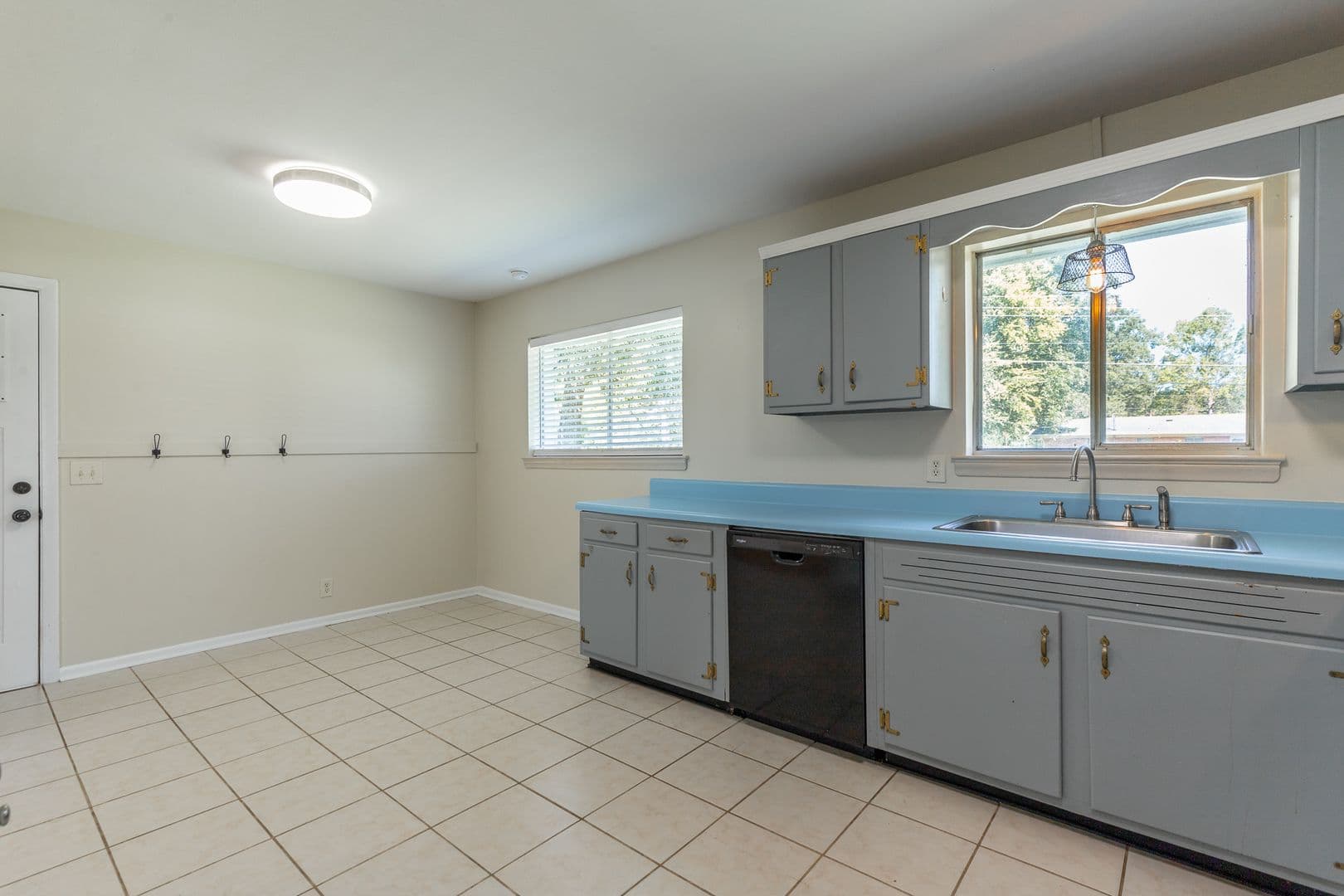 Chattanooga House: 8019 Karr St
