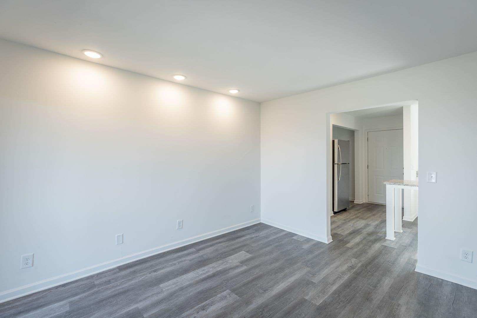 Chattanooga Apartment: 73 Shallowford Rd