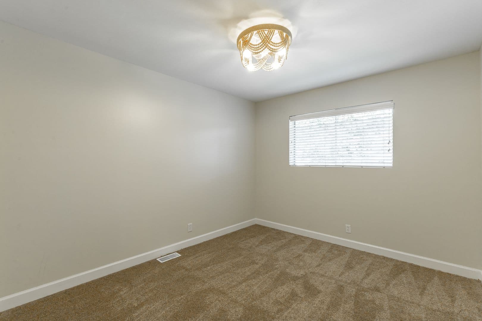 Chattanooga House: 8019 Karr St