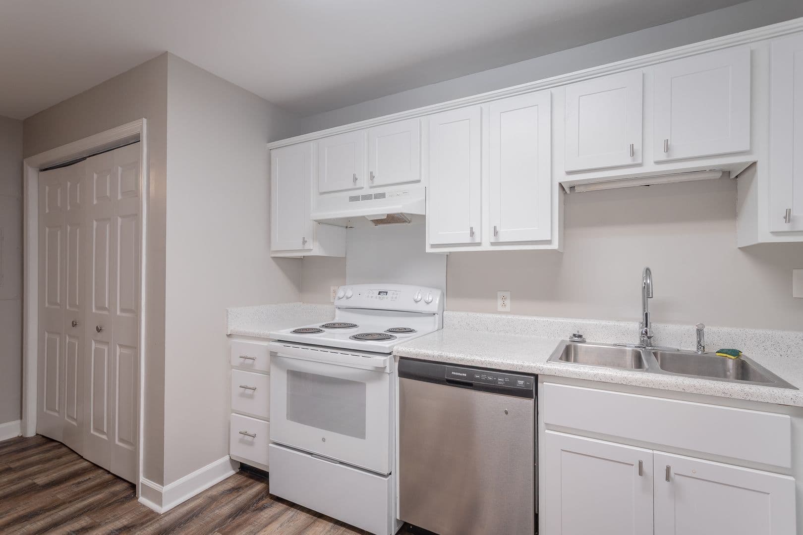 Chattanooga Apartment: 1704 Read Ave