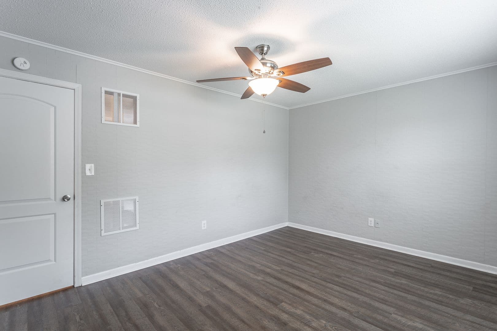 Fort Oglethorpe Apartment: 114 Van Cleve Street