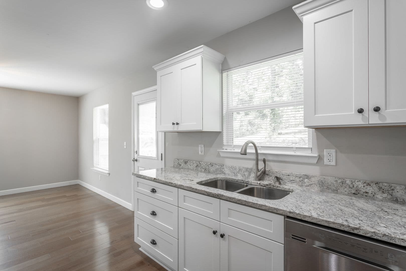 Chattanooga House: 300 W Ridgewood Ave