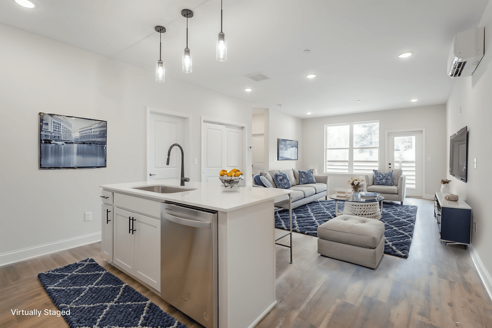 Chattanooga Apartment: 2318 E Main St