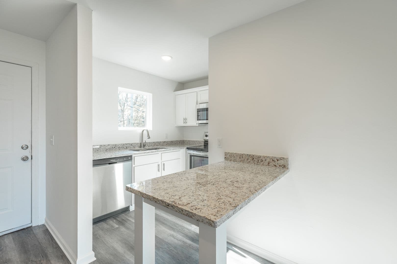 Chattanooga Apartment: 73 Shallowford Rd