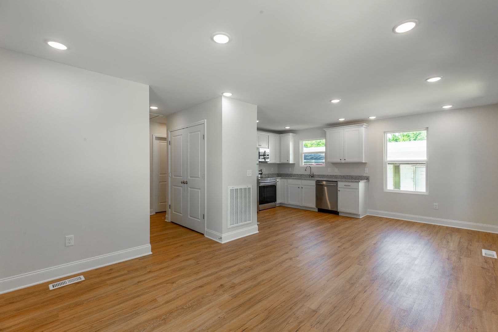 Chattanooga Apartment: 1801 S Lyerly Street