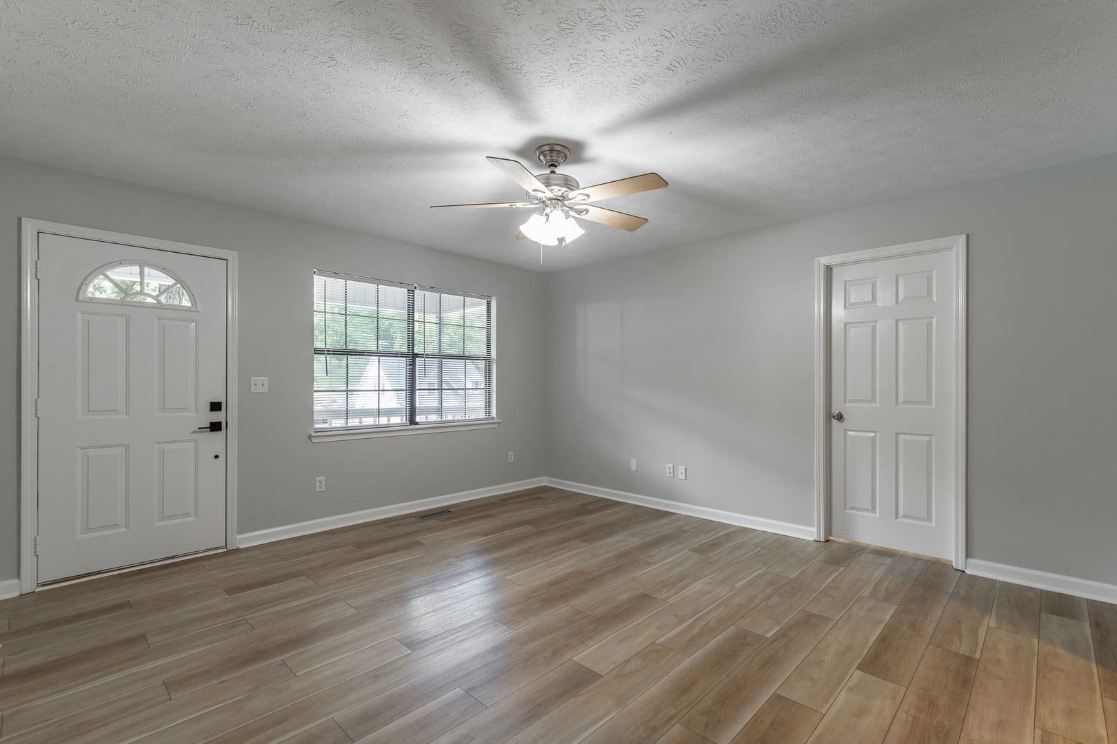 Chattanooga House: 9424 Fuller Road