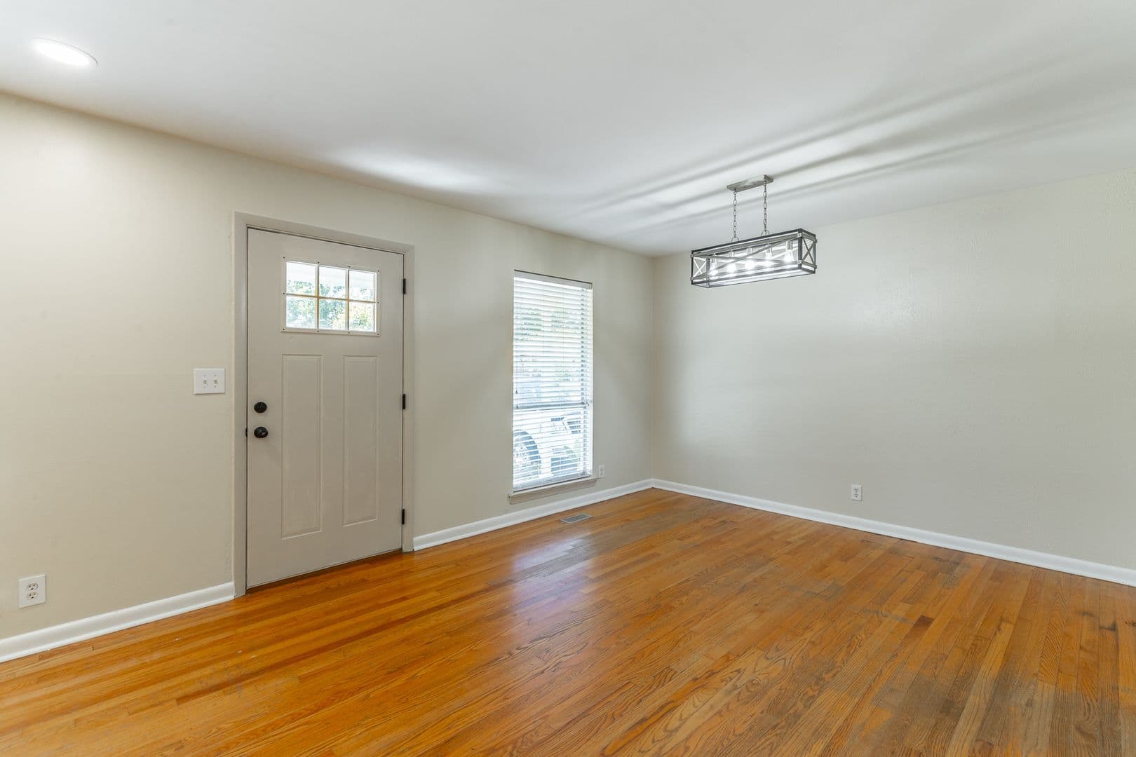 Chattanooga House: 8019 Karr St