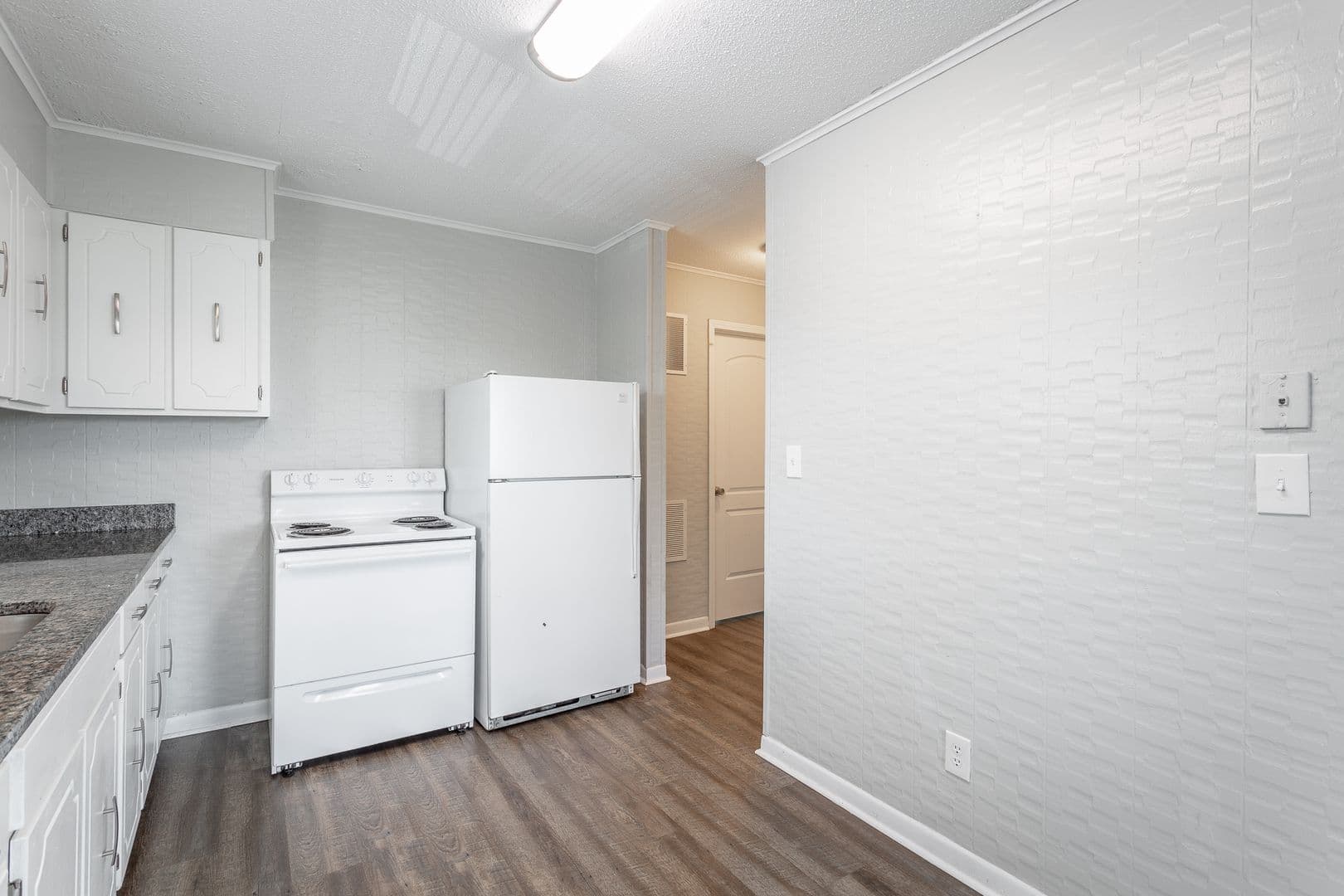 Fort Oglethorpe Apartment: 114 Van Cleve Street