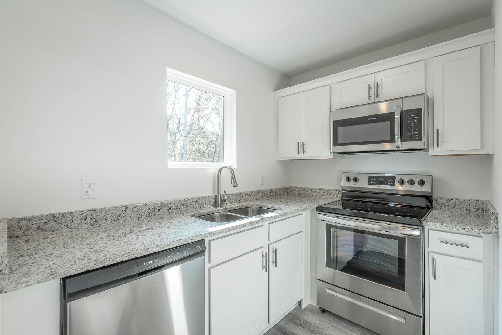 Chattanooga Apartment: 73 Shallowford Rd