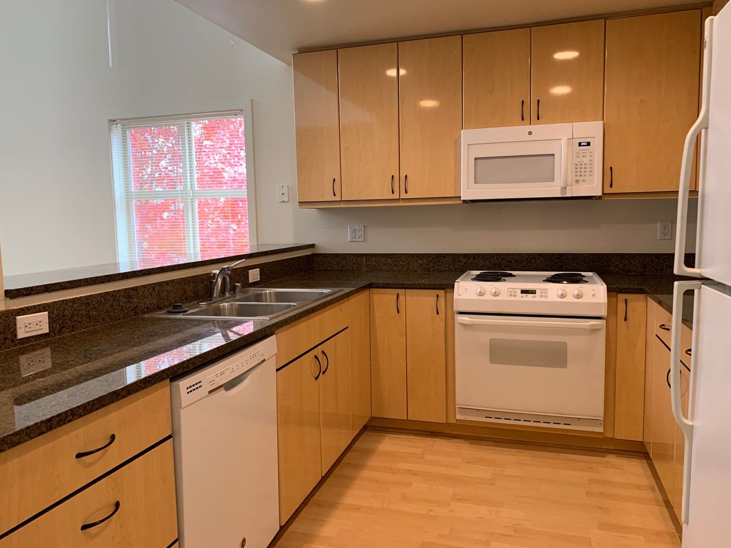 Mercer Island Apartment: 3011 78th Avenue SE