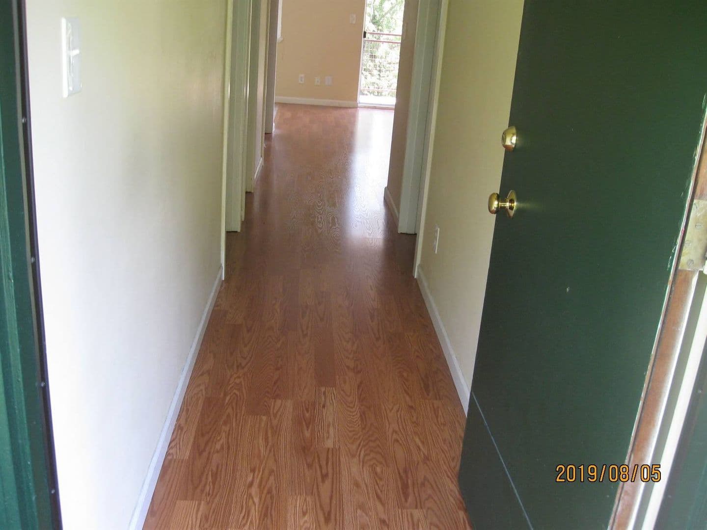 Mercer Island Apartment: 2717 76th Avenue SE