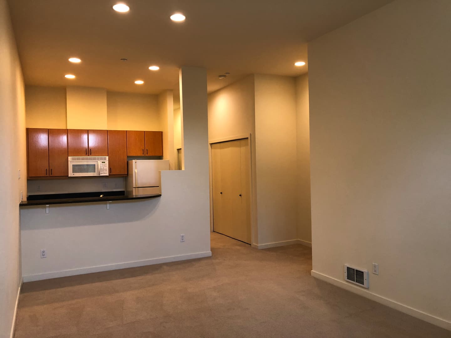 Mercer Island Apartment: 3011 78th Avenue SE