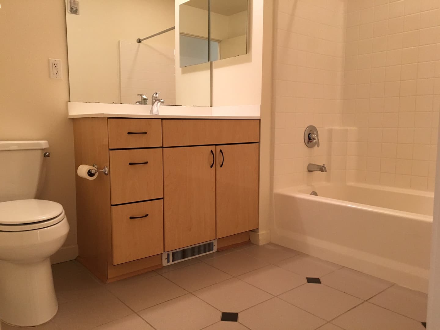 Mercer Island Apartment: 3011 78th Avenue SE