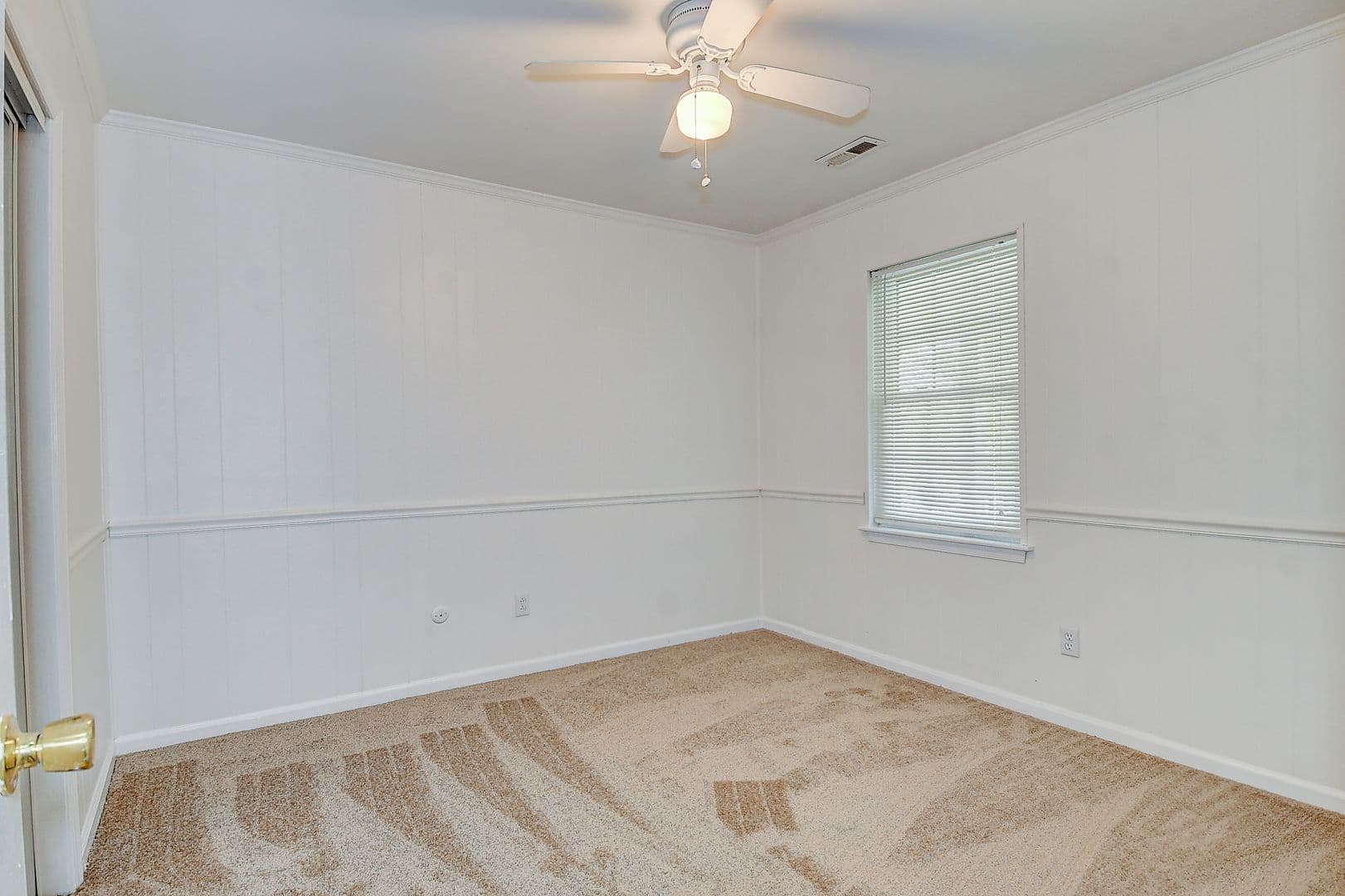 Virginia Beach House: 321 Palmyra Drive E