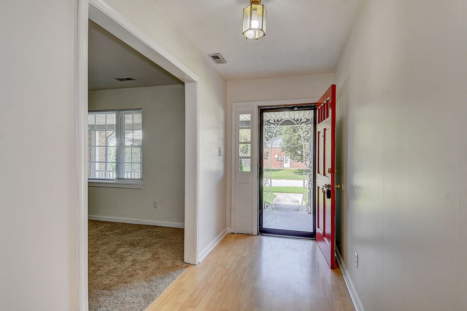 Virginia Beach House: 321 Palmyra Drive E