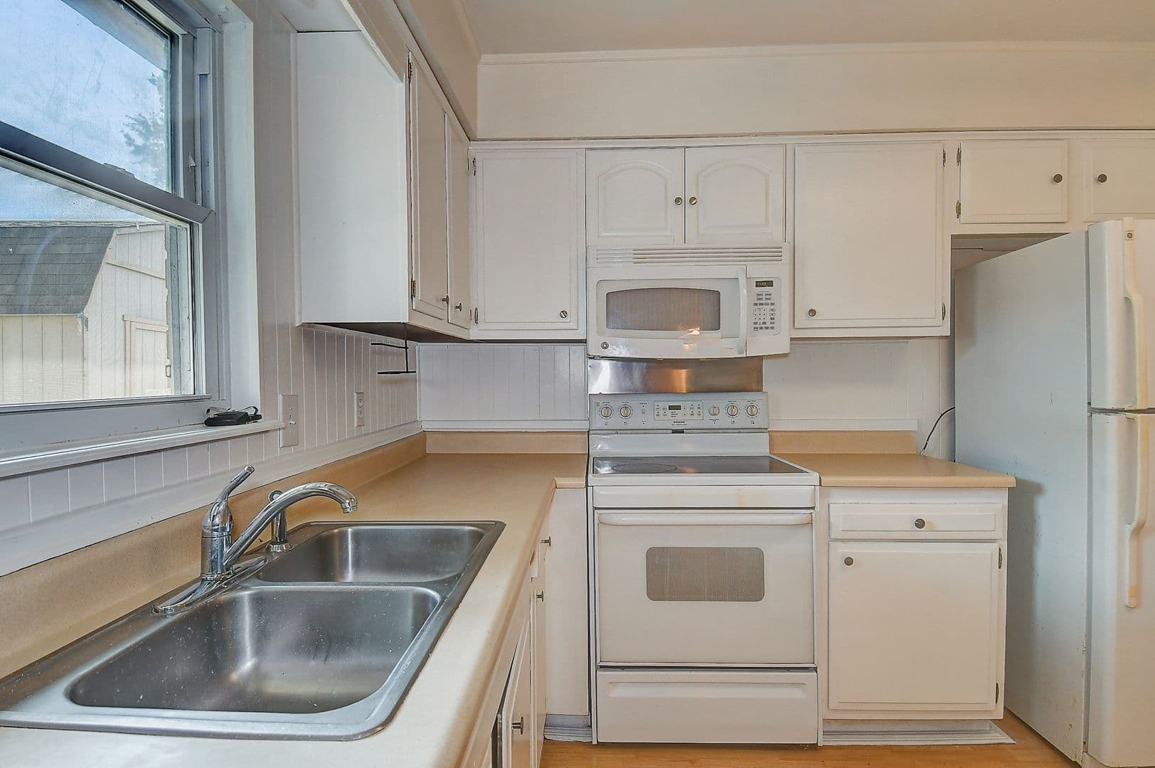 Virginia Beach House: 321 Palmyra Drive E