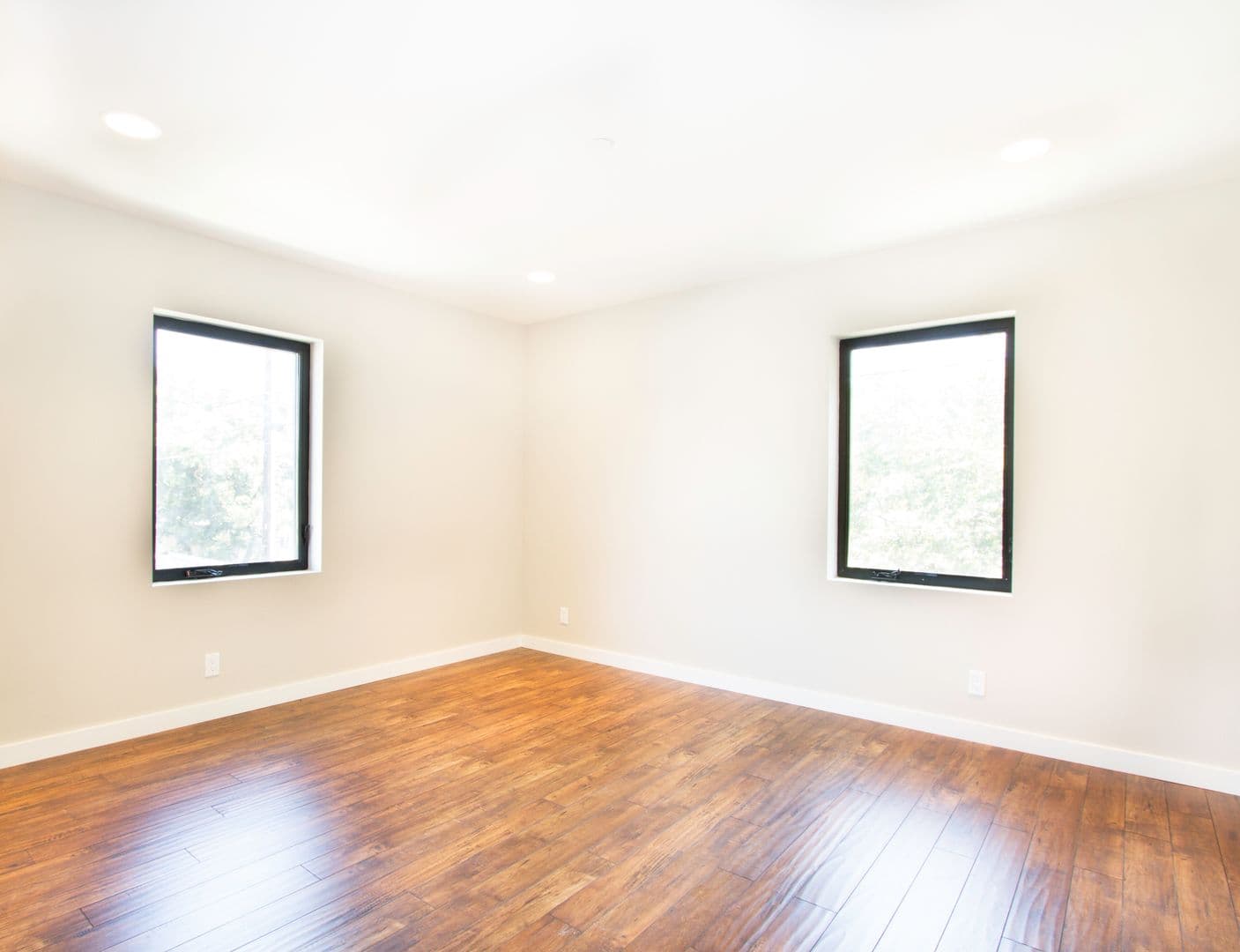 Los Angeles Apartment: 1162 W. 29th St.