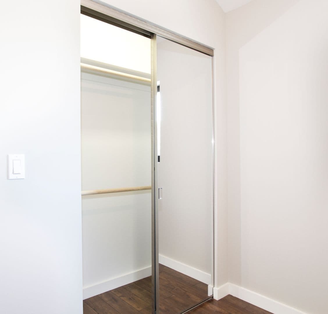 Los Angeles Apartment: 1162 W. 29th St.