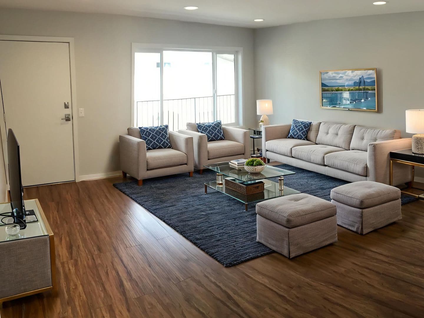 Los Angeles Apartment: 260 S. Avenue 55