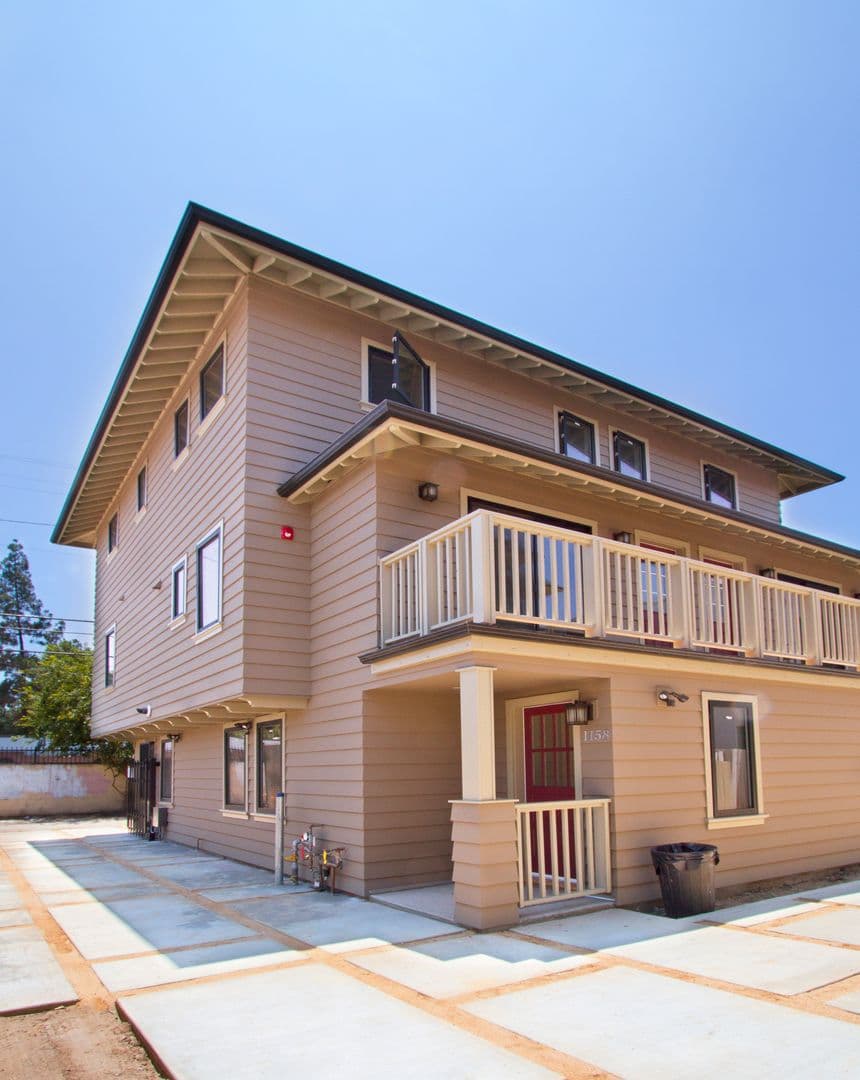 Los Angeles Apartment: 1162 W. 29th St.