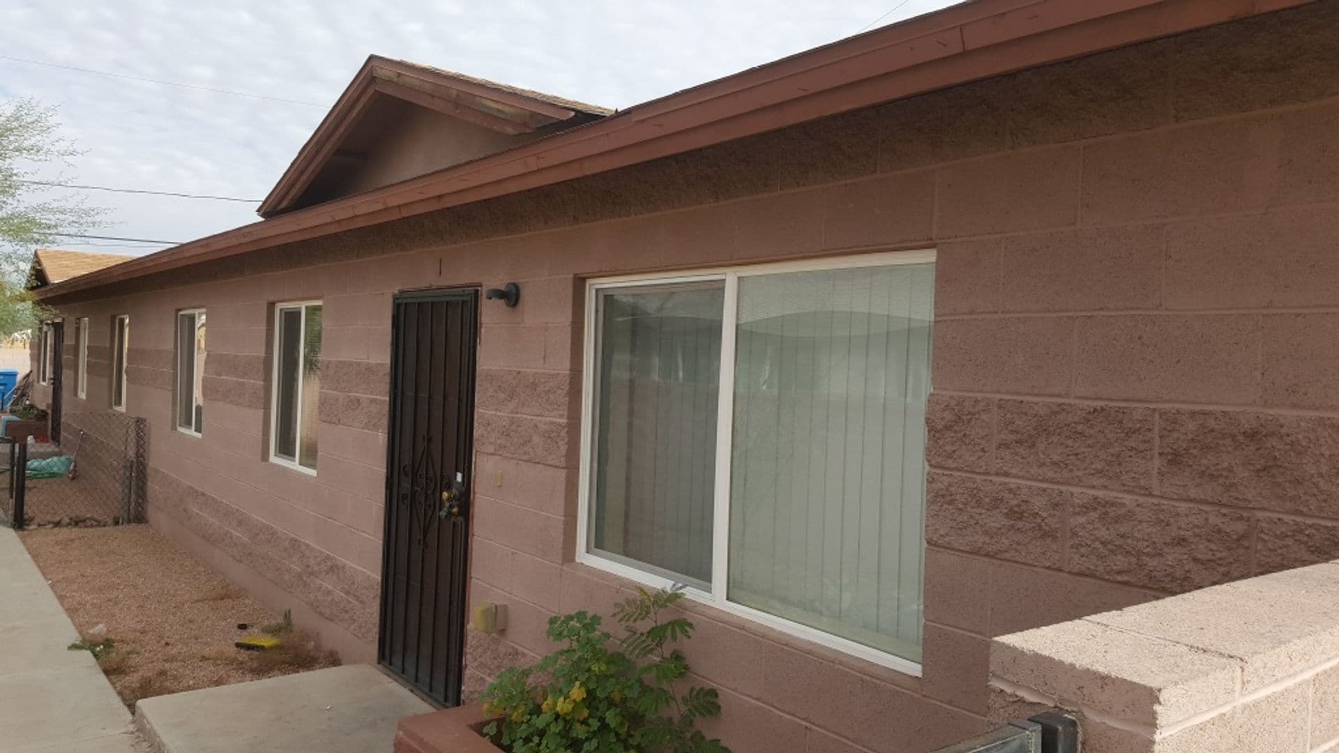 Phoenix Apartment: 2602 E. Southgate Ave.