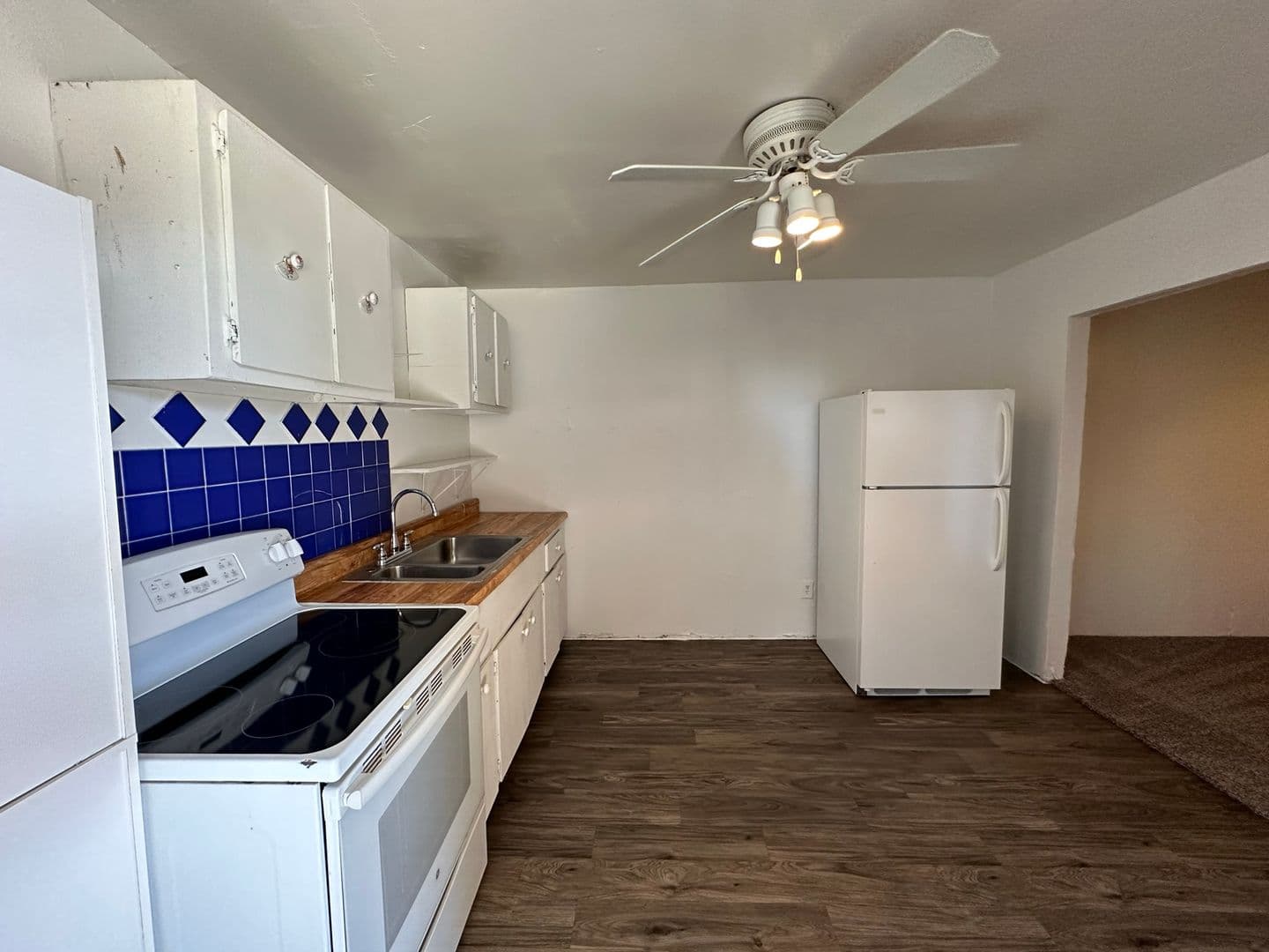 Chandler Apartment: 170 E. Morelos St.