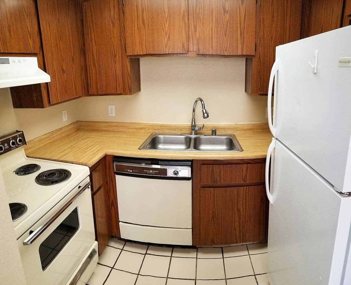 Tempe Condo: 700 W. University #119