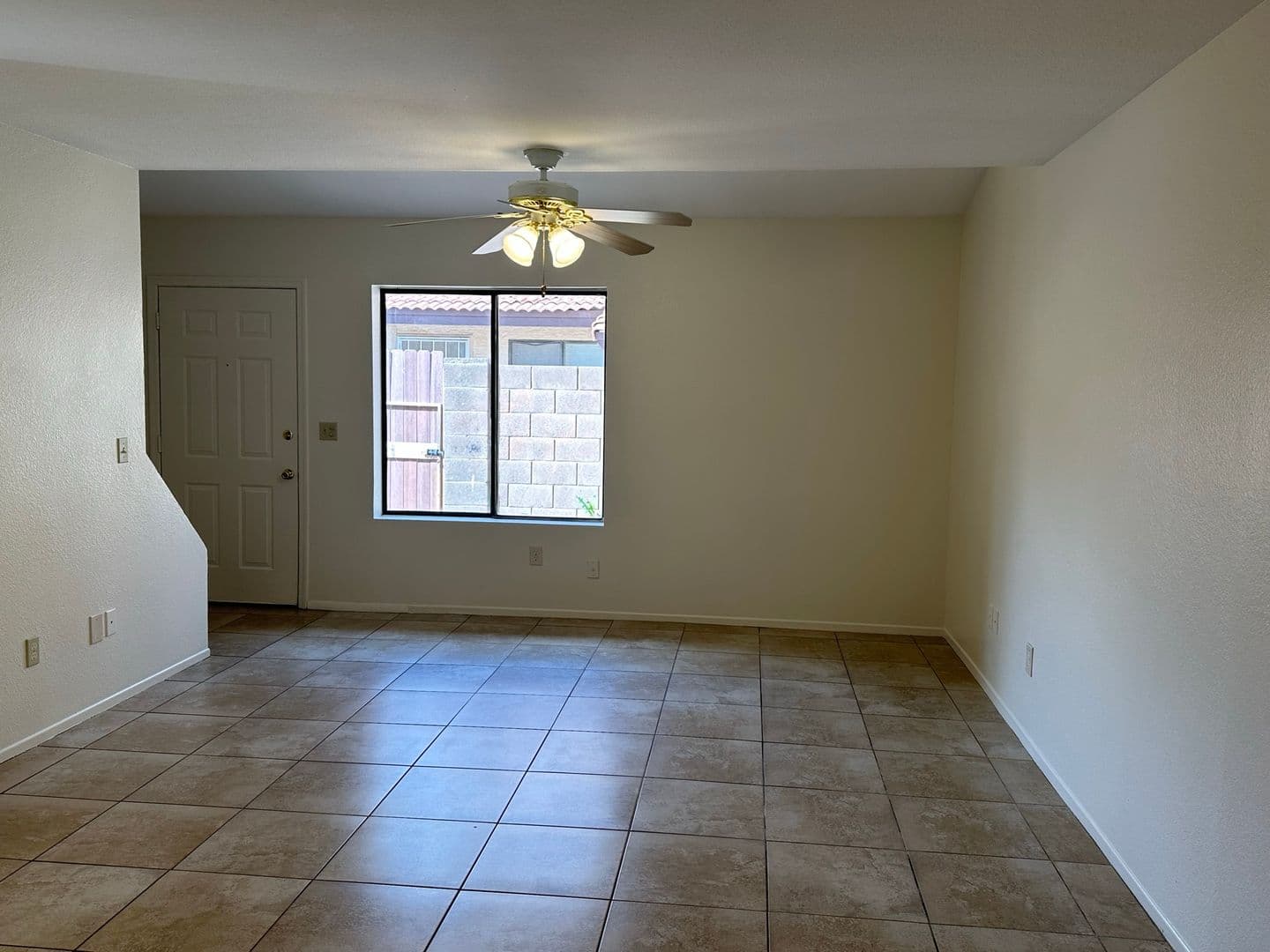 Mesa Apartment: 6219 E. Glencove St.