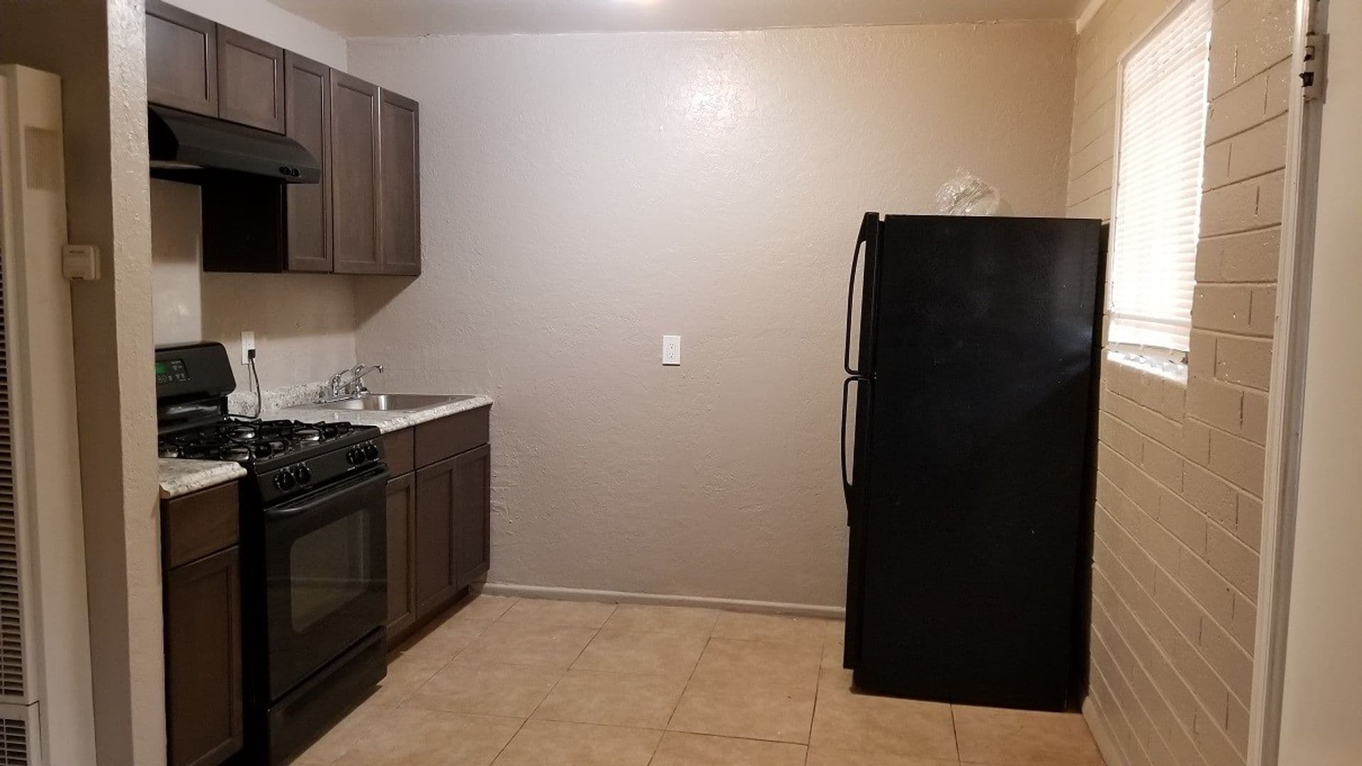 Phoenix Apartment: 1514 E. Adams St.