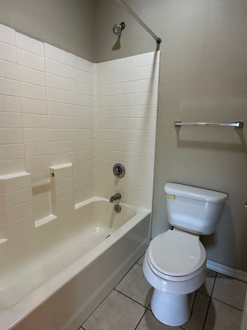 Tempe Apartment: 1117 E. 8th St. #A2001