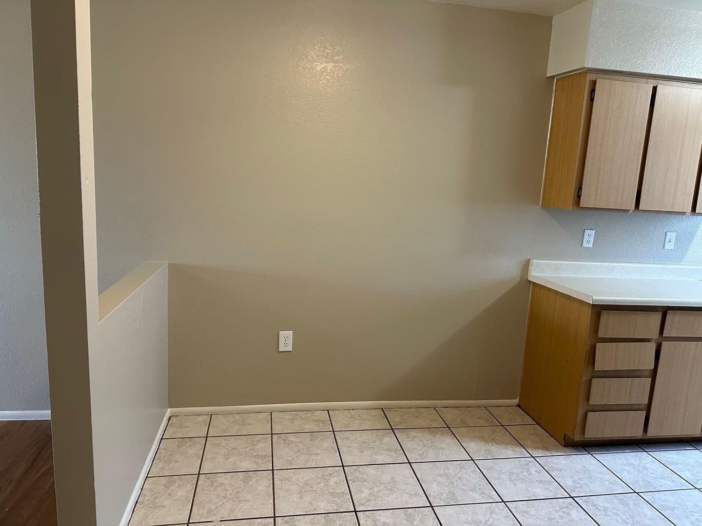 Gilbert Apartment: 217 E. Washington Ave