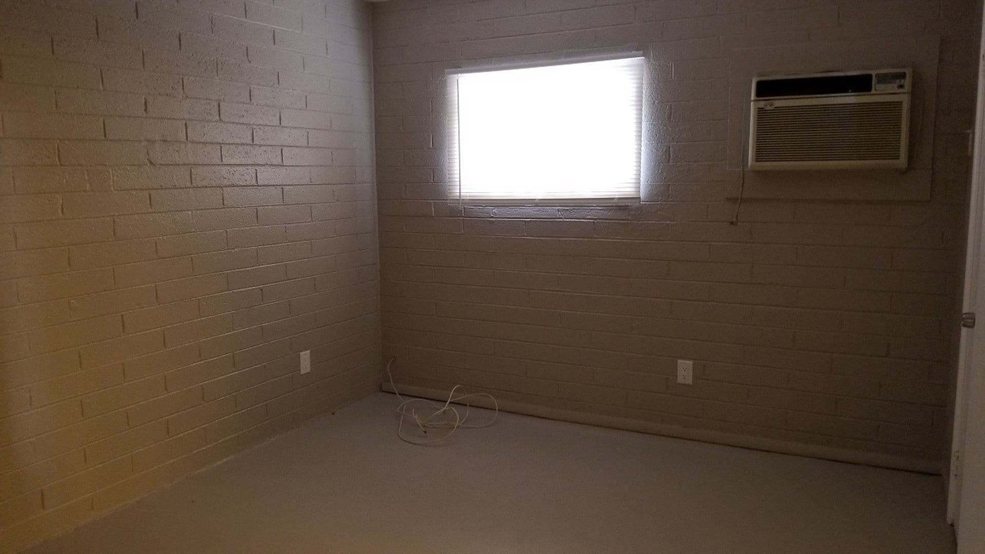 Phoenix Apartment: 1514 E. Adams St.