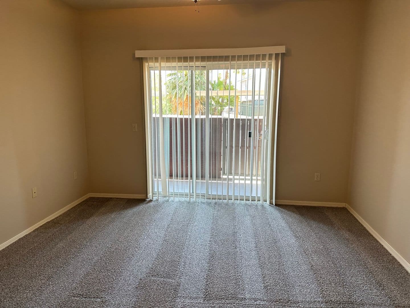 Tempe Apartment: 1117 E. 8th St. #A2001