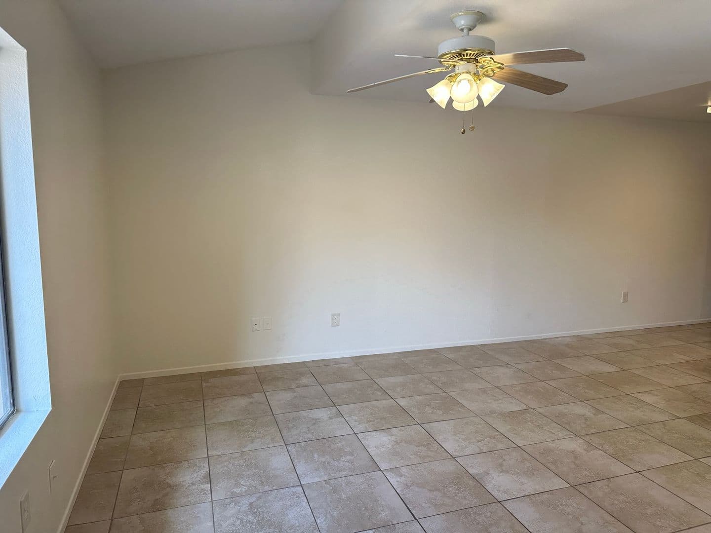 Mesa Apartment: 6219 E. Glencove St.