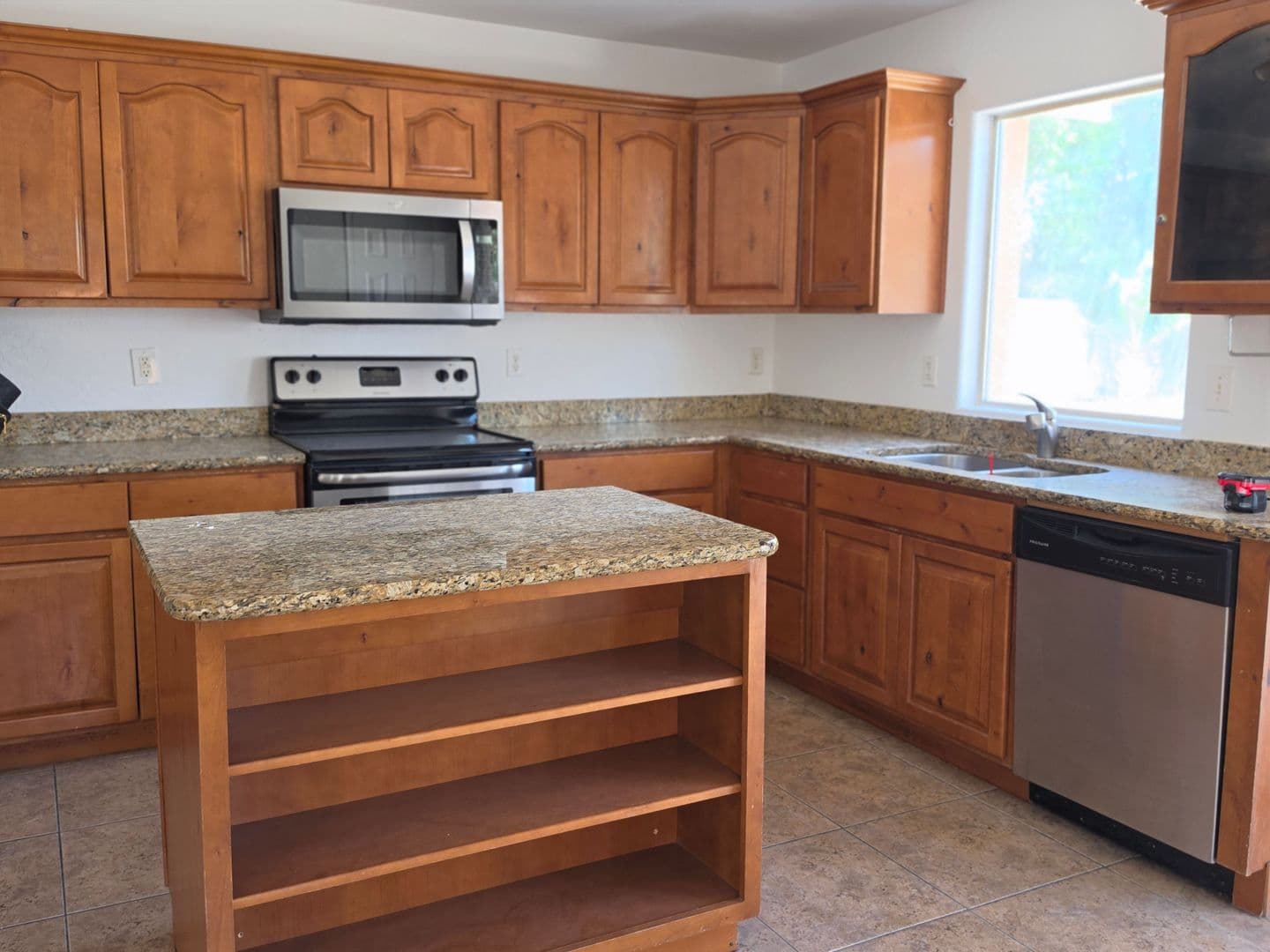 San Tan Valley House: 2068 E Andalusian Loop