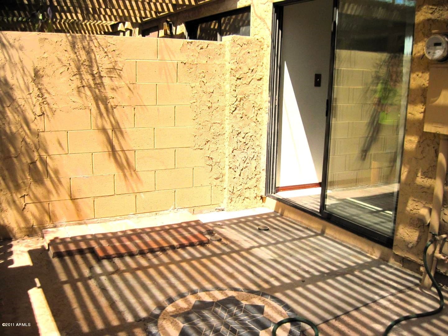 Tempe Townhome: 1036 S. Mariana St. #4