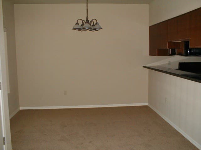Tempe Apartment: 1117 E. 8th St. #A1003