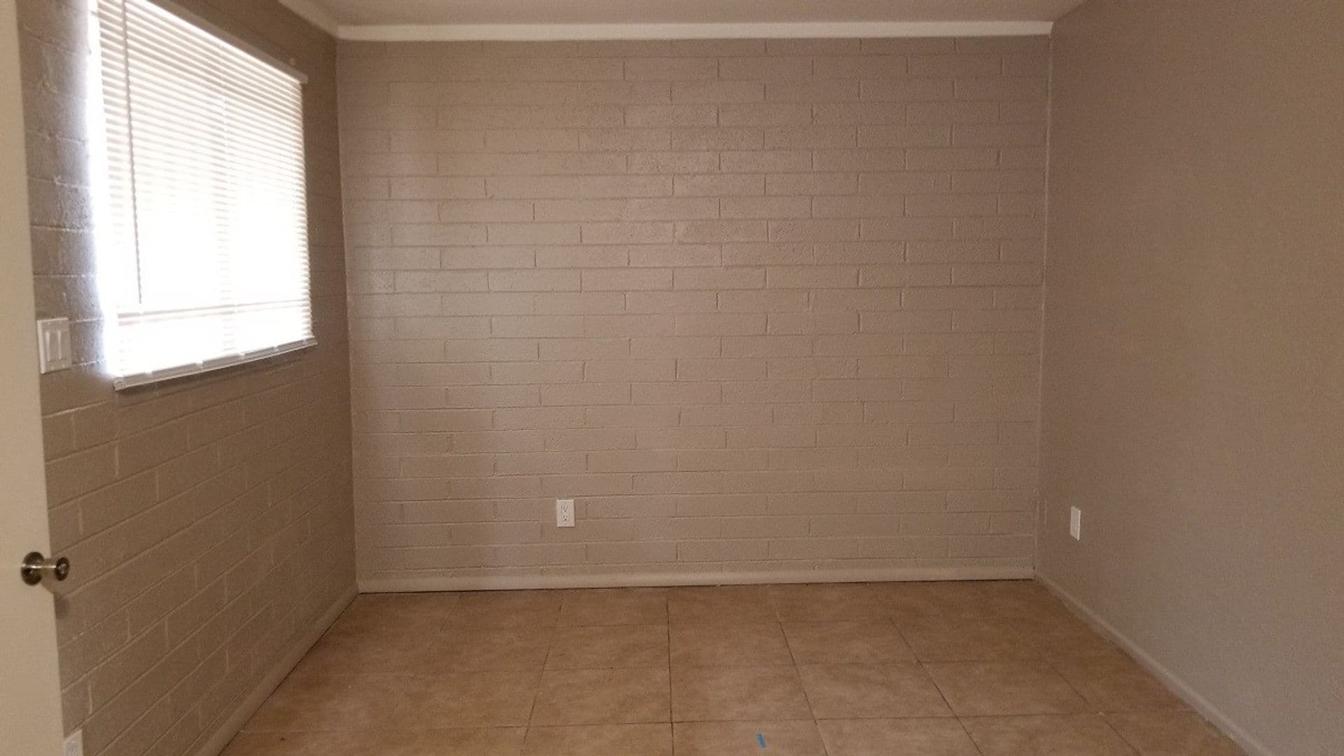 Phoenix Apartment: 1514 E. Adams St.