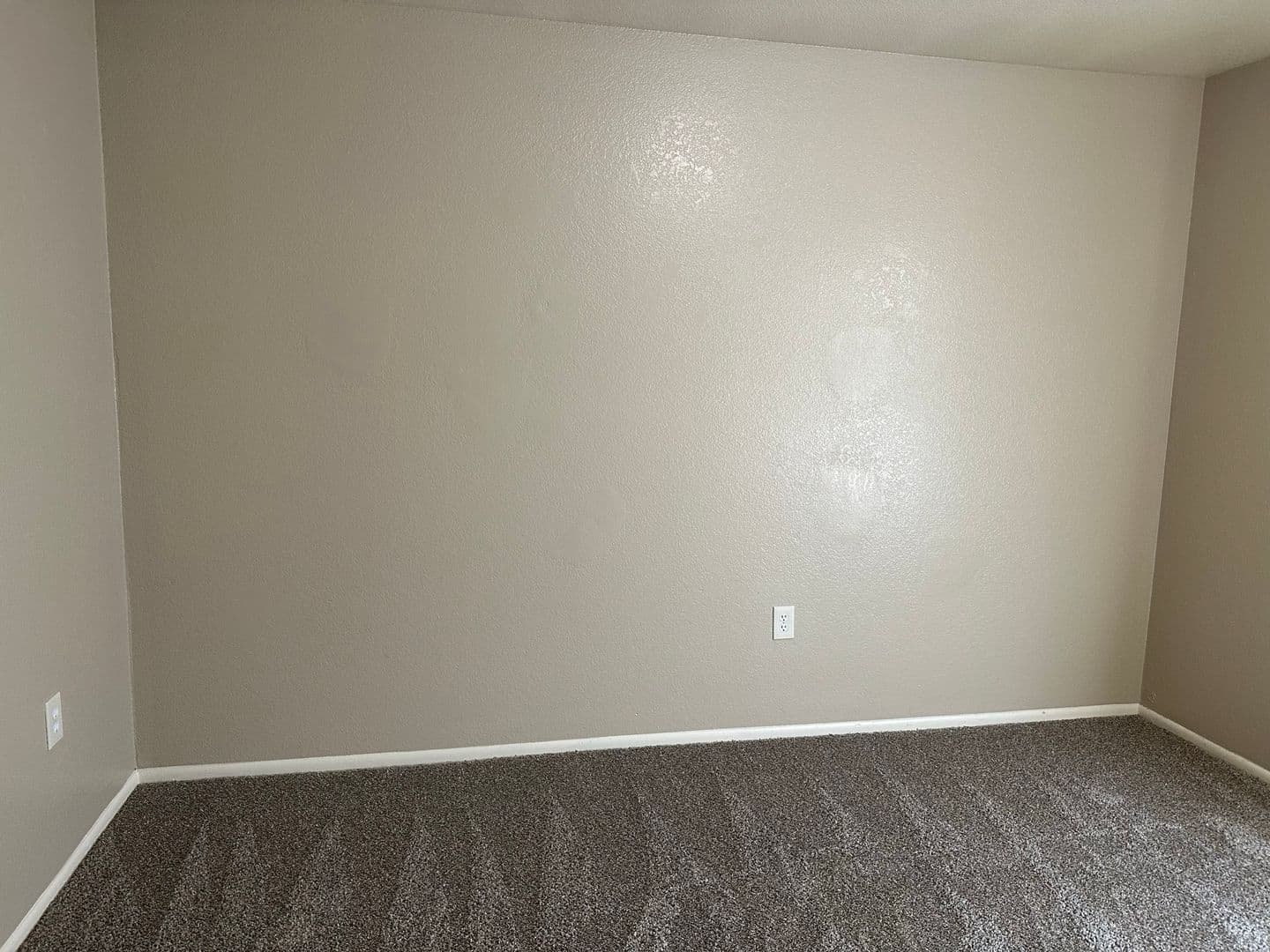 Gilbert Apartment: 217 E. Washington Ave