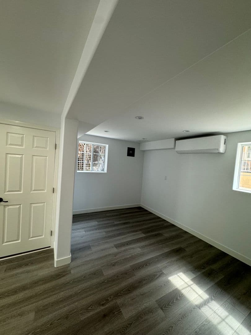 Los Angeles Multiplex: 3048 1/2 Perlita Avenue
