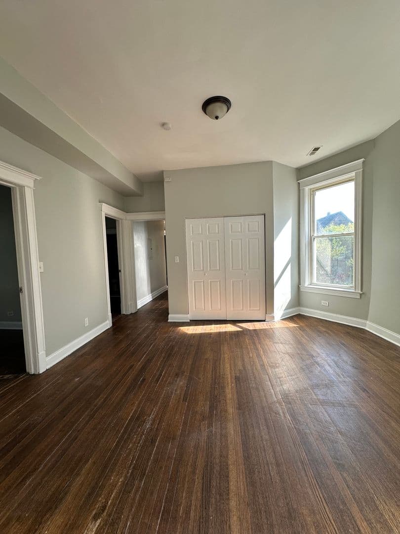 Chicago Apartment: 5611 S Princeton Ave,
