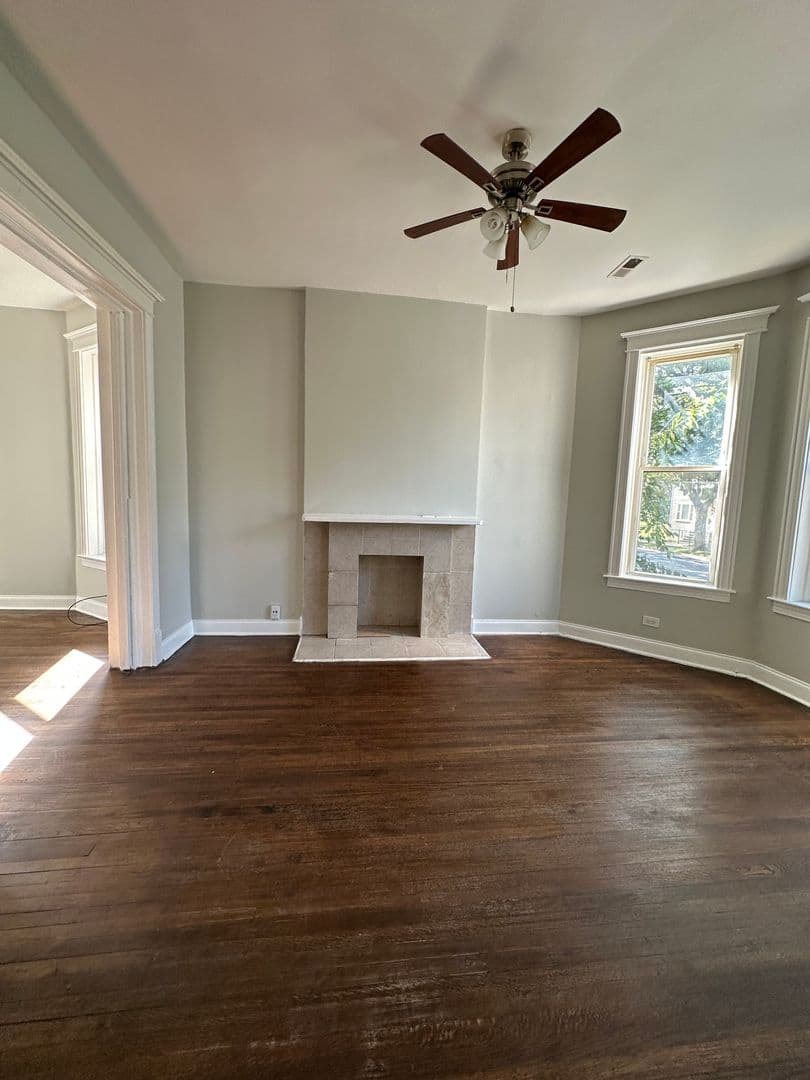 Chicago Apartment: 5611 S Princeton Ave,