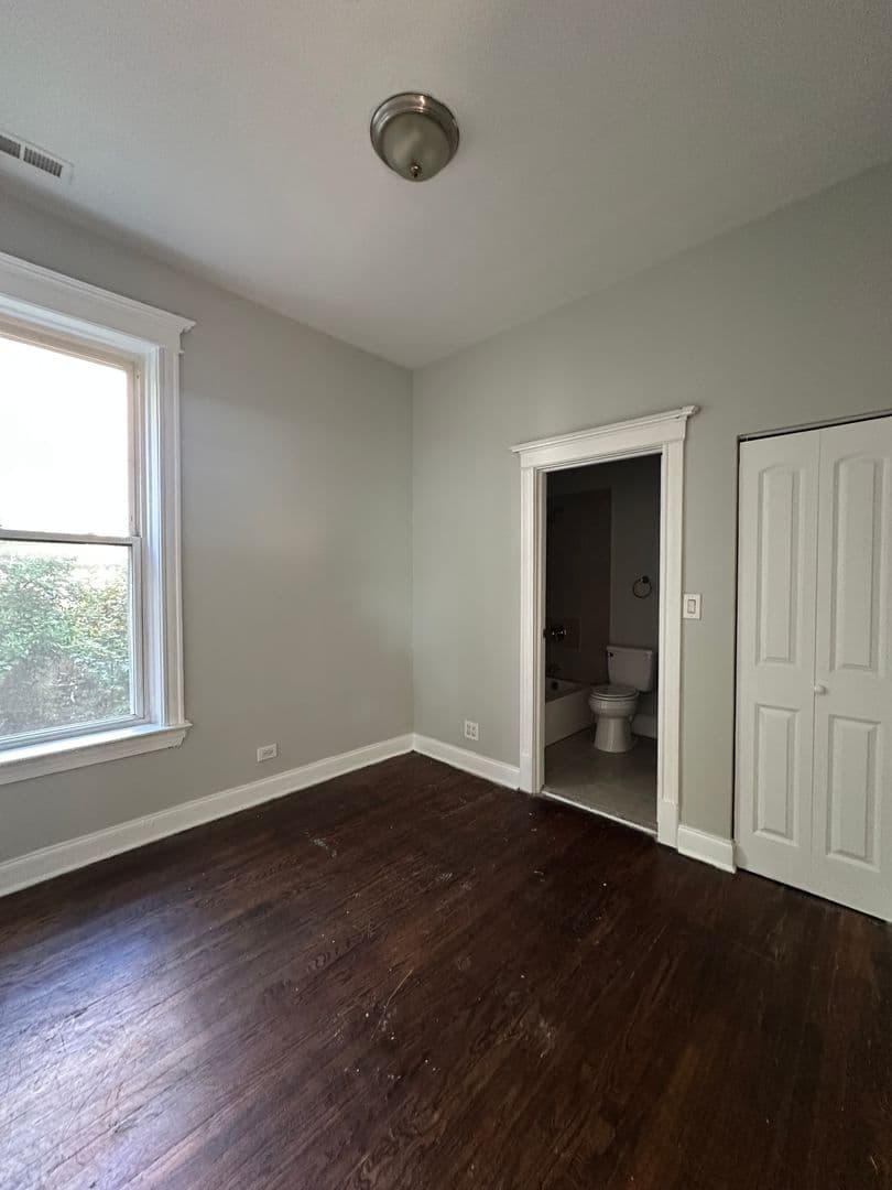 Chicago Apartment: 5611 S Princeton Ave,